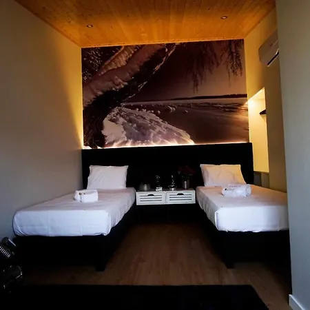 Hostel Currais O Pequeno Paraiso Entre O Mar E A Serra Aveiro