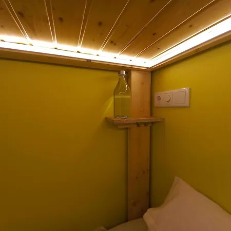 Hostel Currais O Pequeno Paraiso Entre O Mar E A Serra Aveiro