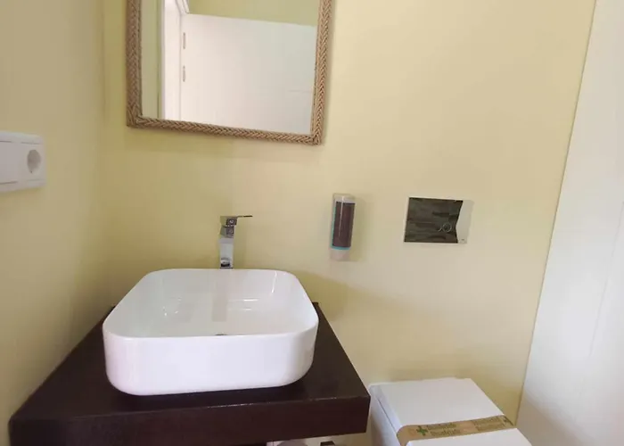 Hostel Currais O Pequeno Paraiso Entre O Mar E A Serra