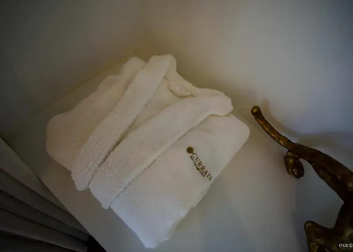 Hostel Currais O Pequeno Paraiso Entre O Mar E A Serra